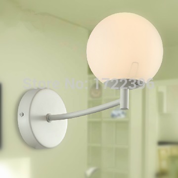 white globe led wall lamp, 1 light wall sconce, modern metal electroplating,for bathroom living room home,bulb included,e14