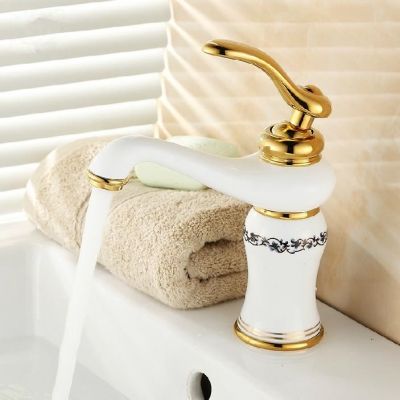 whole and retail promotion golden brass bathroom basin faucet vanity sink white mixer tap single handle qx9004