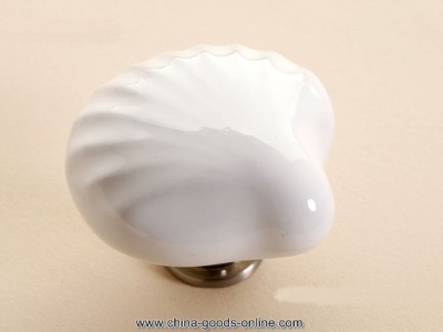 white ceramic large shell design knobs / chic nautical kitchen furniture cabinet dresser drawer pulls handles / sea beach knob