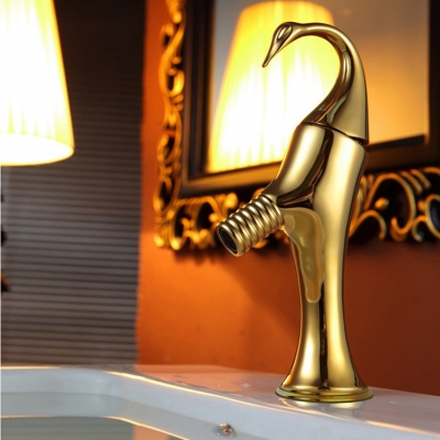 new fashion golden brass basin faucet deck mounted bathroom faucet single handle banheiro torneira m-95 [golden-bathroom-faucet-3486]