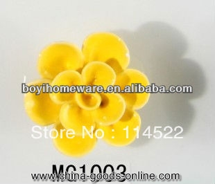 new design hand made yellow flower ceramic knobs handles cabinet pull kitchen cupboard knob kids drawer knobs mg1003