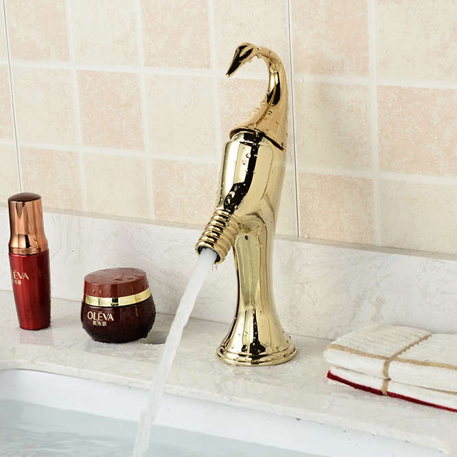 new fashion golden brass basin faucet deck mounted bathroom faucet single handle banheiro torneira m-95
