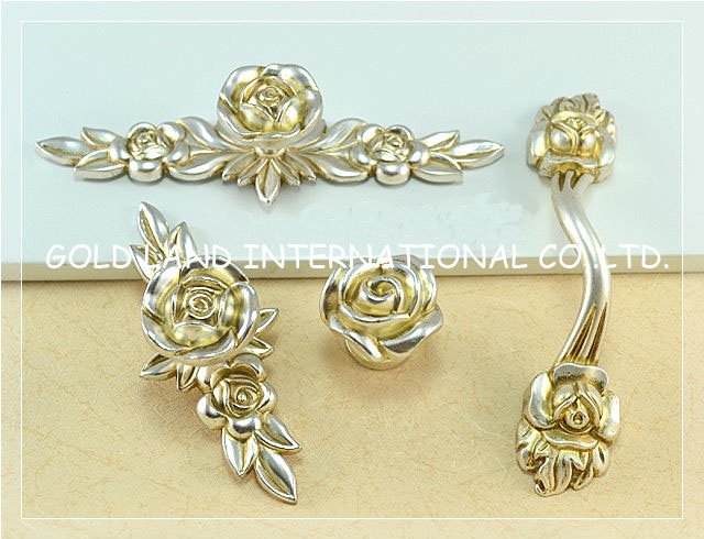 96mm l134xw27xh27mm archaize silver with golden color zinc alloy flower furniture handles/cabinet handle - Click Image to Close